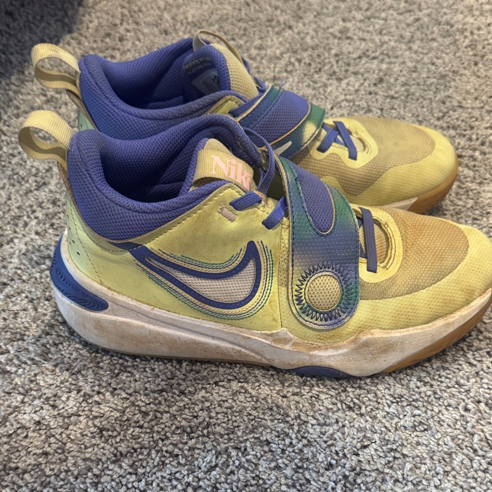 Nike Kids Yellow and Purple Basketball Shoes